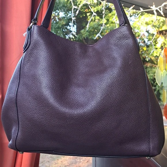 NEW COACH EDIE 31 Turnlock Burgundy, Oxblood Pebble Leather Shoulder - Picture 2 of 16